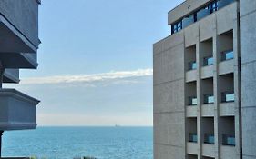 Sea View Apartament. Luxury Area In Durres Beach.